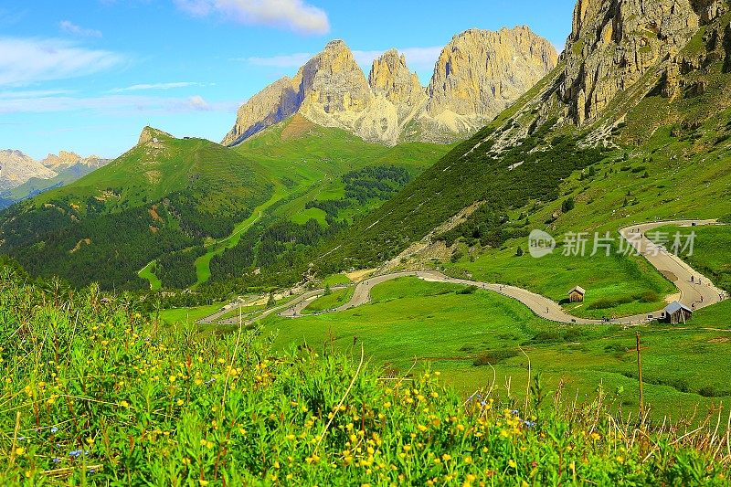 Pordoi, Sella Sassolungo山地车通行证，Dolomites，意大利泰洛阿尔卑斯山